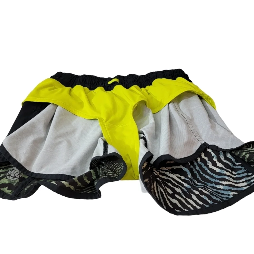 Lululemon's woman's size 8 with side pocket and 2 way stretch.